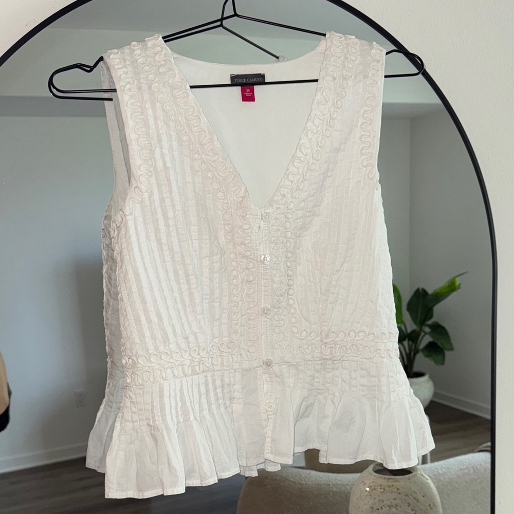 Vince camuto Sleeveless white Blouse
